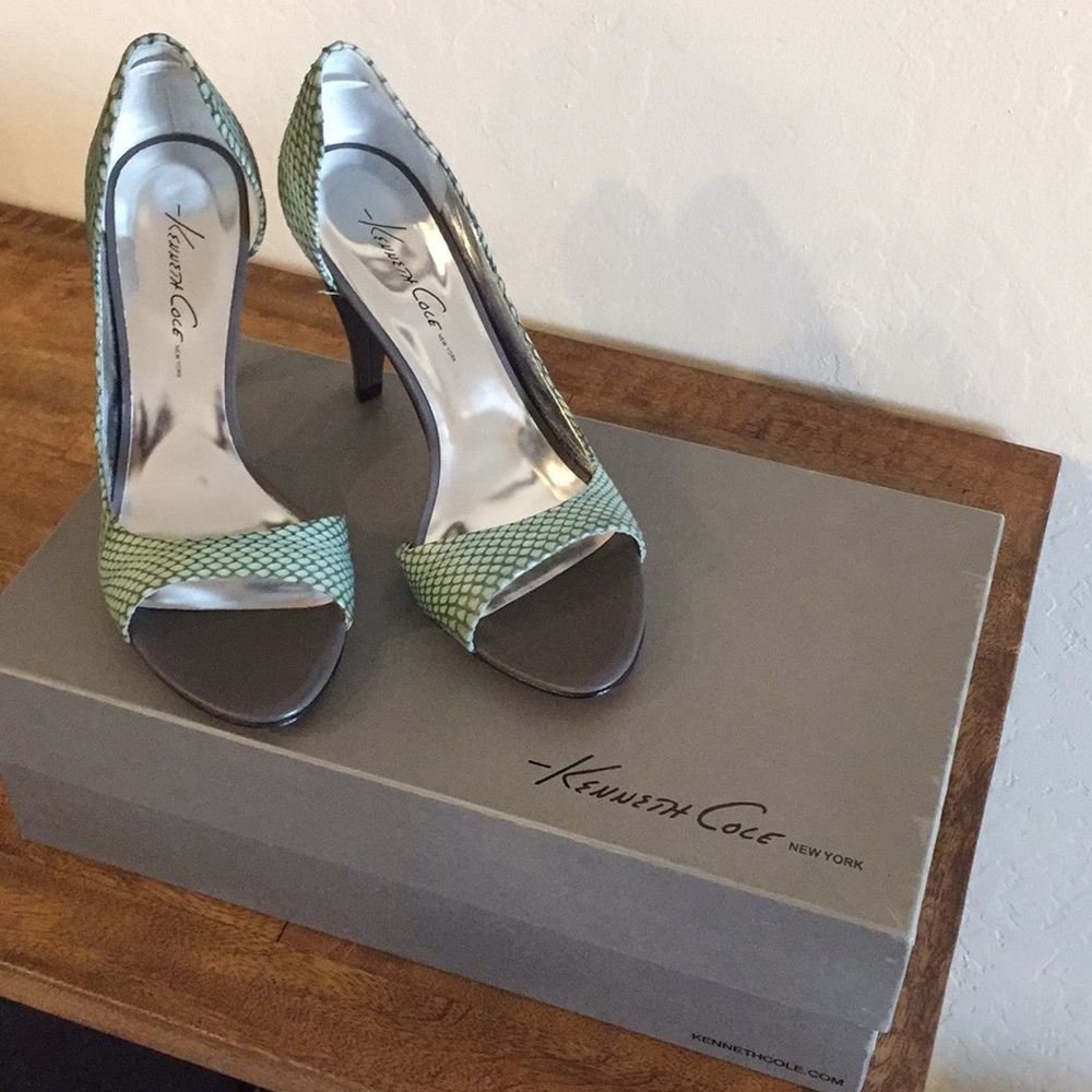 Kenneth Cole New York Snake Charmer SN Blue